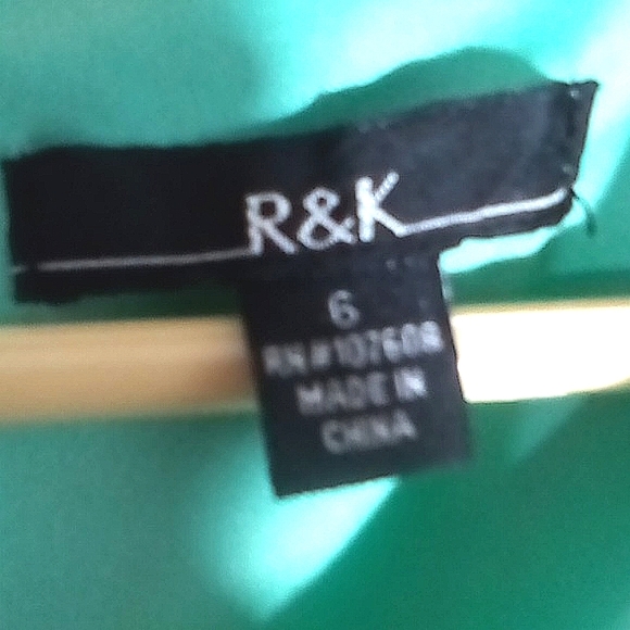 R & K floral sundress size 6 with sash in pristine mint condition!!! - Picture 5 of 5